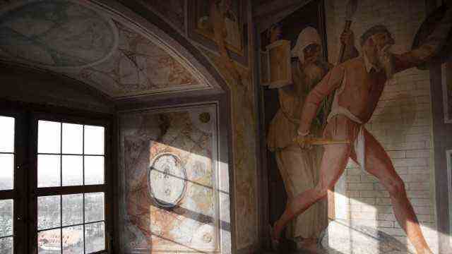 Exhibition in Landshut: The restored fool's staircase in Trausnitz Castle.  The frescoes are based on scenes from the Italian Commedia dell 'arte.