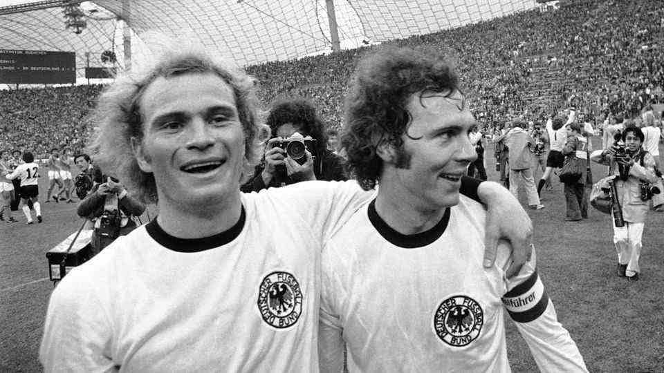 Uli Hoeneß (left) and Franz Beckenbauer after winning the 1974 World Cup final against the Netherlands in the Munich Olympic Stadium.  Two years earlier he had become European champion at the tender age of 20.