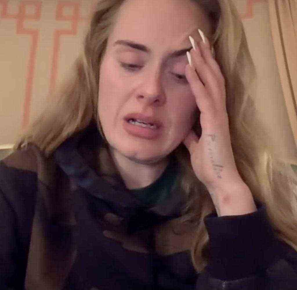 Adele in Tränen aufgelöst in ihrem Video an ihre Fans