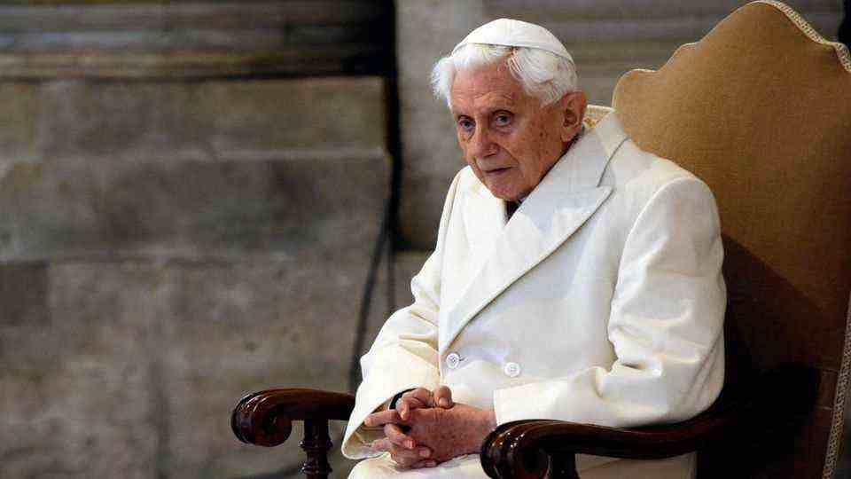 Former Pope Benedict XVI.  sits at a mass in St. Peter's Basilica