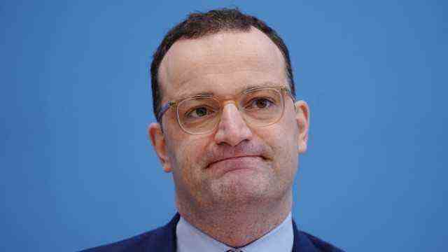 CDU party congress climbers and climbers: Jens Spahn, formerly deputy CDU chairman, is now just a simple member of the executive committee.