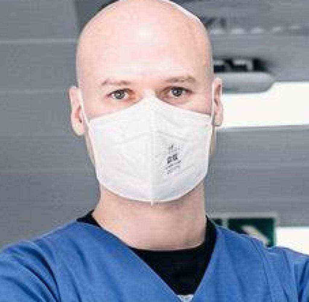 Longtime intensive care nurse Kamil Albrecht quits – “with enthusiasm in my heart”