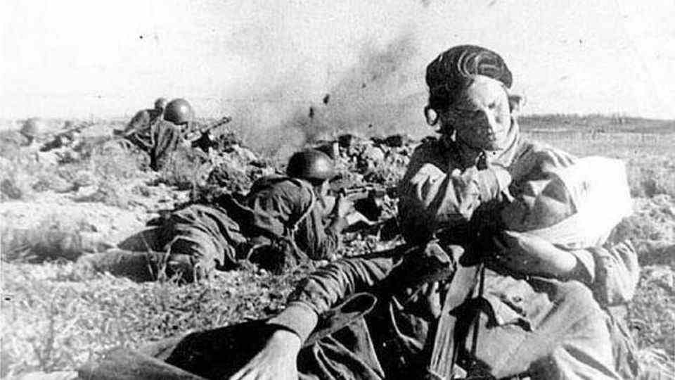 The Red Army suffered enormous casualties but failed to secure a decisive victory.