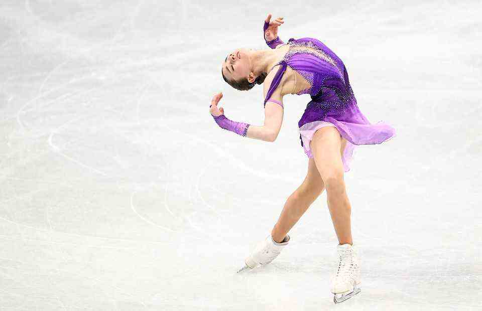Kamila Valiyeva is the new star in the world of figure skating.  The 15-year-old wrote history with her appearance at the team event in Beijing.  She was the first woman to show two quadruple jumps at the Olympic Games.