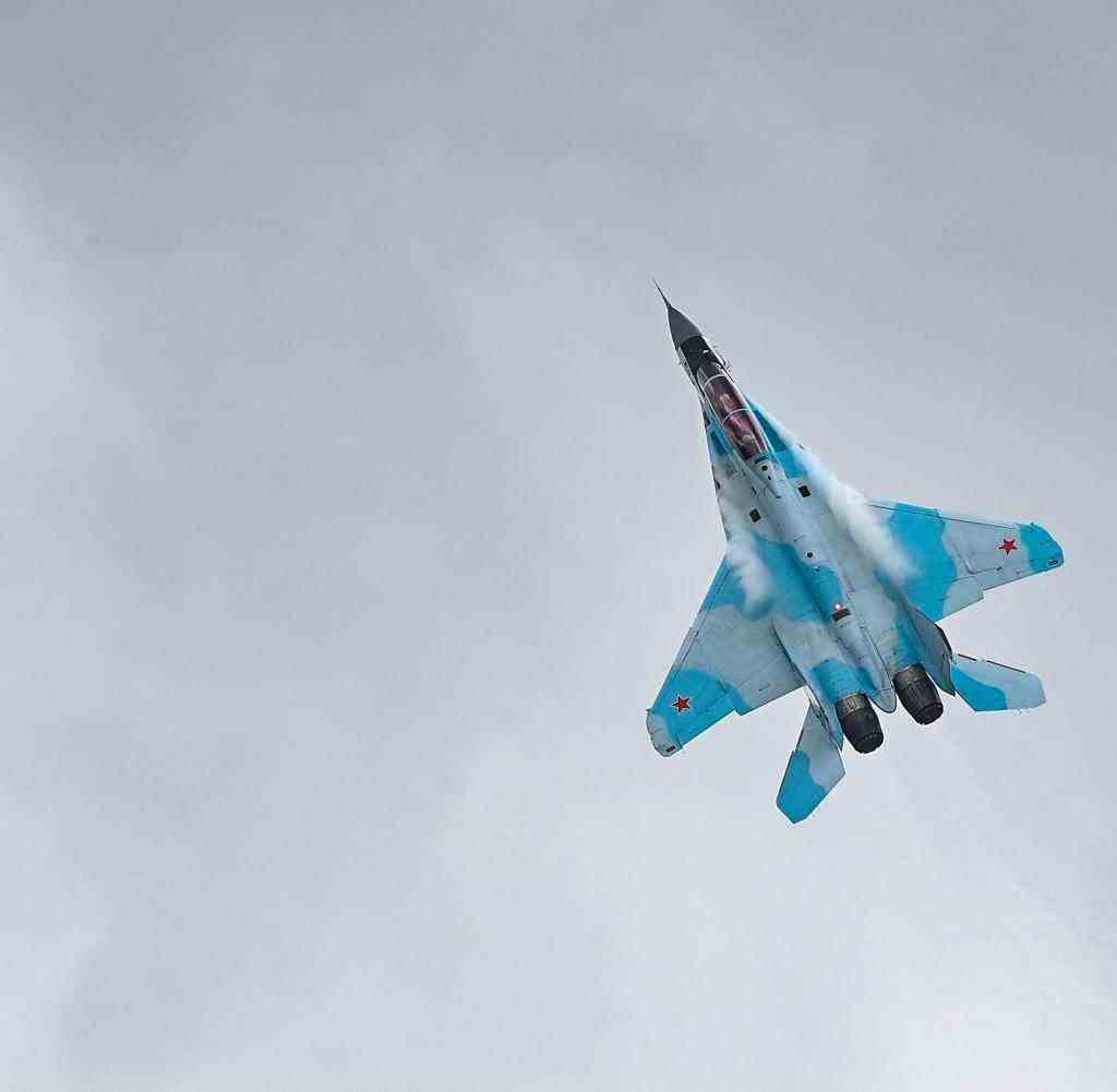 Eine russische Su-35 soll sich einem US-Flugzeug auf bis zu eineinhalb Metern genähert haben