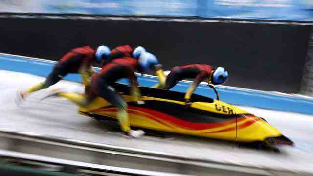 Bobsledder Francesco Friedrich: Mastered almost every passage on time: Francesco Friedrich, Thorsten Margis, Candy Bauer and Alexander Schüller on their gold medal run on Sunday in the Yanqing Sliding Center.