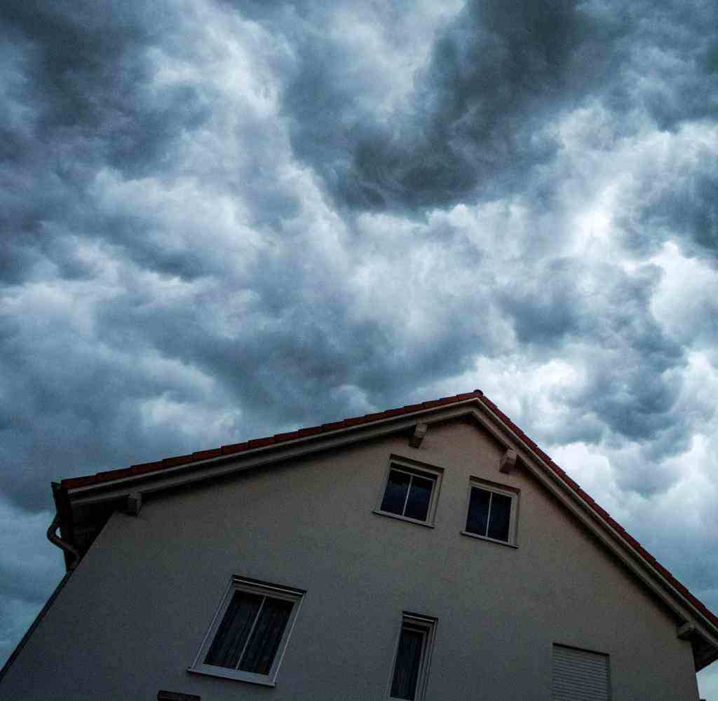 Storm Zyenep is sweeping across the country - and posing major challenges to homeowners