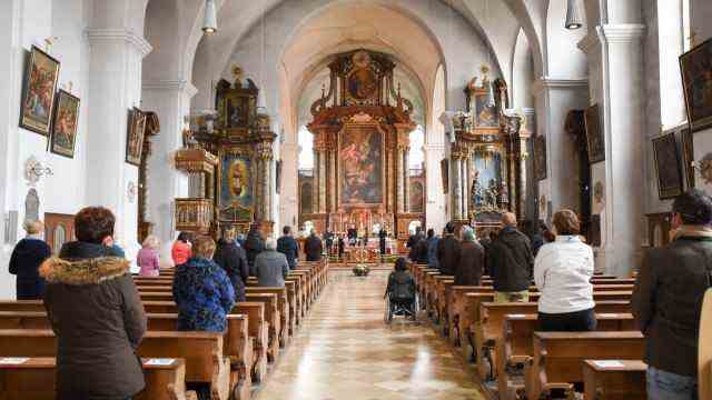 Franciscan Church in Bad Tölz: Only a few services are held in the old monastery church.  Last year it was the scene of an interreligious commemoration of the Corona victims.