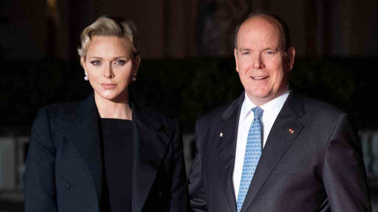 Prince Albert hopes that Princess Charlène will soon return to her family in Monaco.