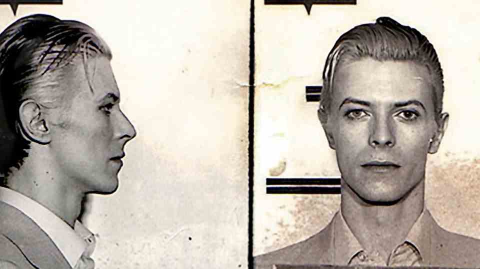 Music legend David Bowie was arrested in upstate New York in March 1976 on a felony pot possession charge.  The Thin White Duke, 29 at the time, was nabbed along with Iggy Pop and two other codefendants at a Rochester hotel following a concert.  bowie what...