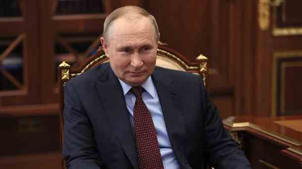Russlands Präsident Wladimir Putin: Seine Regierung will Deutschland wegen Nord Stream 2 Folgen spüren lassen.  (Quelle: imago images/Kremlin Pool)
