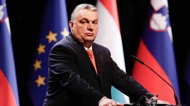 Viktor Orban: Ungarns Ministerpräsident stellt sich gegen Waffenlieferungen des Westens.  (Quelle: imago images)