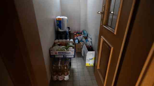 Refugees from the Ukraine: The willingness to help and donate is great in Feldkirchen.  The pantry has also filled up.