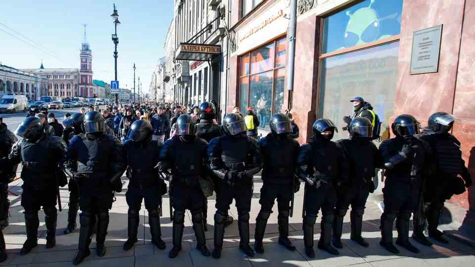 Police presence in St. Petersburg