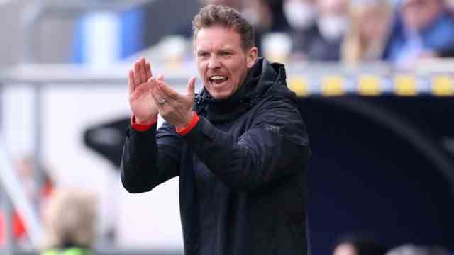 FC Bayern Munich: "Players also want the current players to play at their best position." - Bayern coach Julian Nagelsmann.