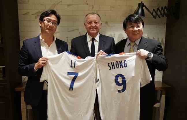 In December 2016, almost a year after the first match at Parc OL, Jean-Michel Aulas formalized in Beijing the merger with IDG Capital, and therefore its representatives Jianguang Li and Hugo Shong.
