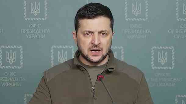 Wolodymyr Selenskyj: Die Ukraine fordert "absolute Sicherheitsgarantien". (Quelle: AP/dpa/Ukrainian Presidential Press Office)