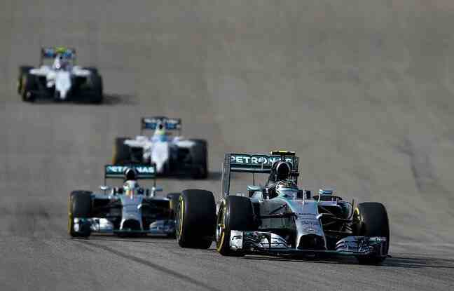 The two Mercedes of Rosberg and Hamilton, and the two Williams in the background during the Austin Grand Prix. 