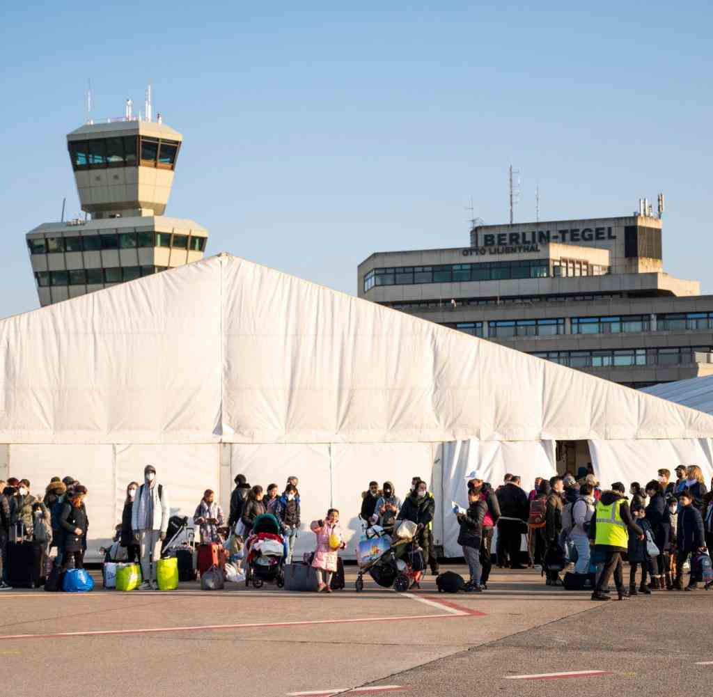 Am früheren Berliner Flughafen Tegel ist ein neues Ankunftszentrum für Flüchtlinge aus der Ukraine entstanden