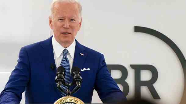 Joe Biden: Die USA verhängen Sanktionen gegen Hunderte russische Parlamentarier. (Quelle: imago images/Zuma Wire)