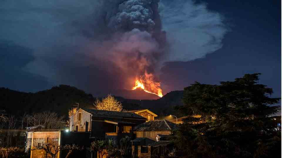 Eruption of Etna volcano