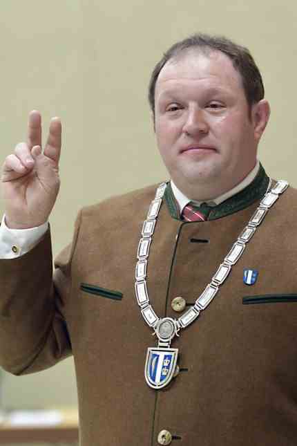 Aying: Aying's mayor Peter Wagner says that Vladimir Putin is no longer a welcome man in his community.