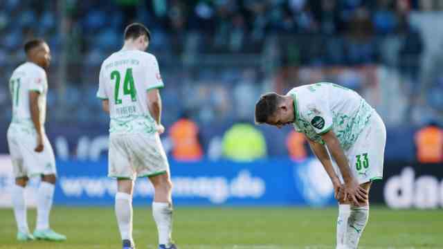 Bundesliga: Greuther Fürth's players lose hope of staying up in the league.