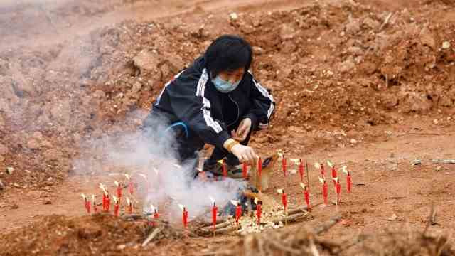 Plane crash in China: The victims of the plane crash are commemorated with a Buddhist ceremony in which candles are lit in a field near the site of the accident.