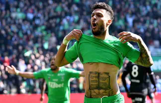 Barely for a season and a half, the striker of the day Denis Bouanga embodies the good dynamics of Saint-Etienne.  JEAN-PHILIPPE KSIAZEK