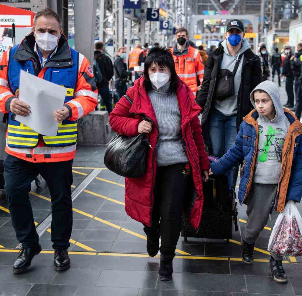 Ukrainische Flüchtlinge am Bahnhof in Frankfurt/Main