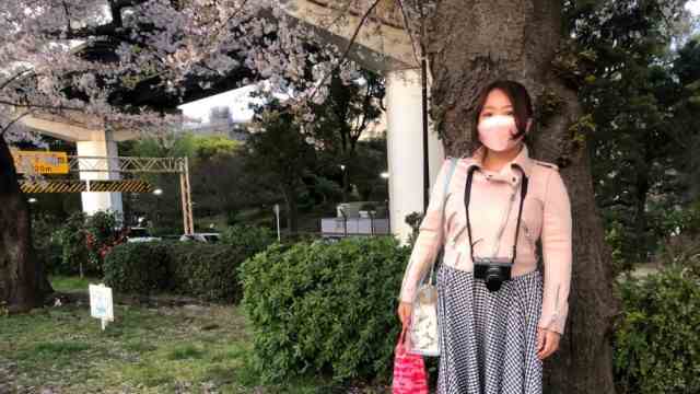 Cherry blossoms in Japan: Yuki Hayakawa also likes hanami without a party.
