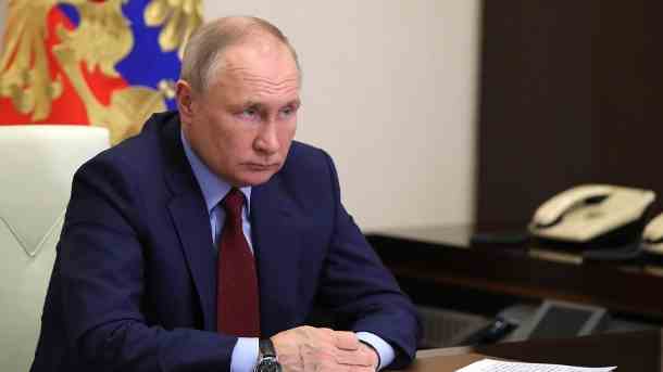 Wladimir Putin, Präsident Russlands: Der Kremlchef hat die Berichte über die Gräueltaten in Butscha als "Provokation" bezeichnet. (Quelle: imago images/Mikhail Klimentyev/SNA)