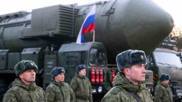 Rakete der russischen Armee (Symbolbild): Russland hat am Mittwoch eine neue ballistische Interkontinental-Rakete getestet. (Quelle: imago images/Vladimir Smirnov/ITAR-TASS)