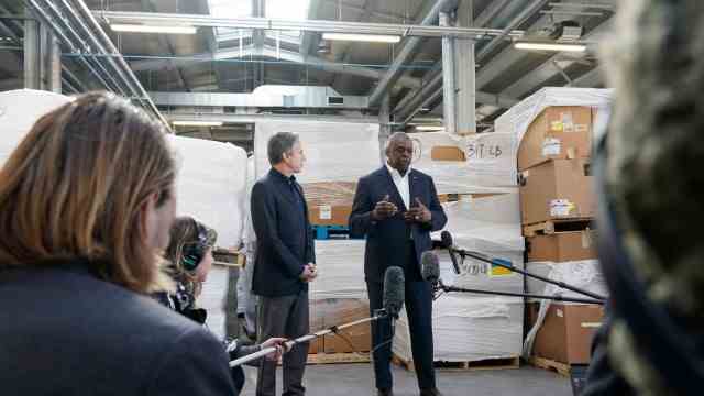 Ukraine: Antony Blinken (left) and Lloyd Austin give a press conference in front of pallets full of aid for Ukraine after their return to Poland.