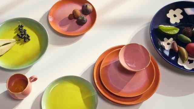 To have and to be: springlike: crockery from the new India Mahdavi x H&M Home collection.