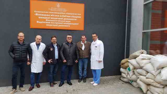 200 kilometers from Kyiv: At the hospital in Vinnyzja, the mayors from the Weilheim-Schongau district meet with the chief physicians of the clinic.