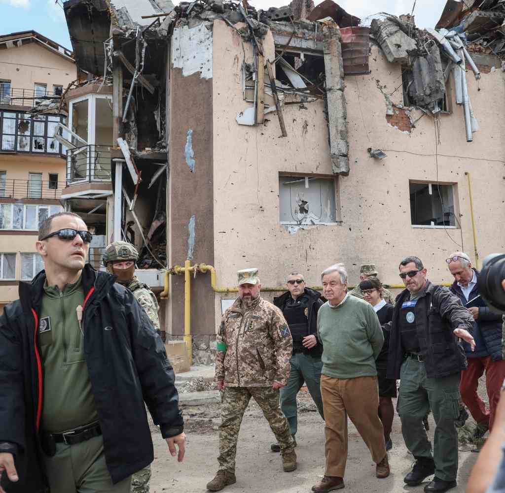 UN-Generalsekretär António Guterres bei seinem Besuch in der ukrainischen Stadt Butscha