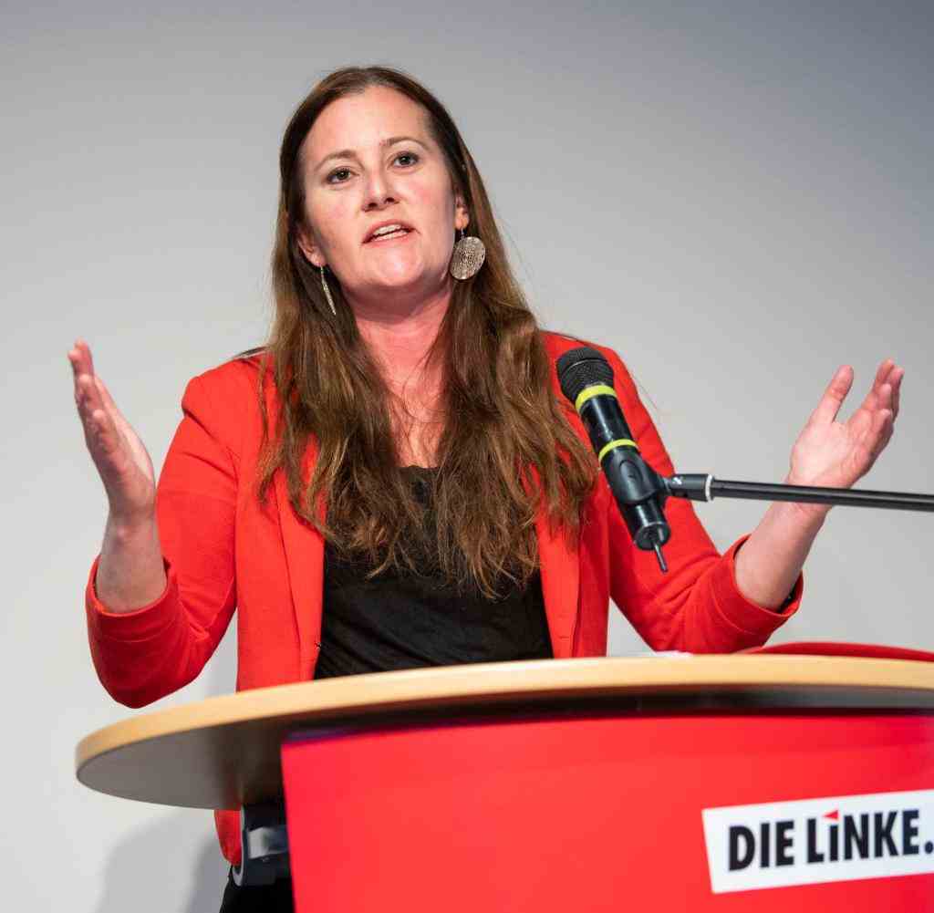 April 23, 2022, Berlin: Janine Wissler, Federal Chairwoman of the Left Party, speaks at a press conference before two-day consultations of the Left Party Executive.  Photo: Christophe Gateau/dpa +++ dpa picture radio +++