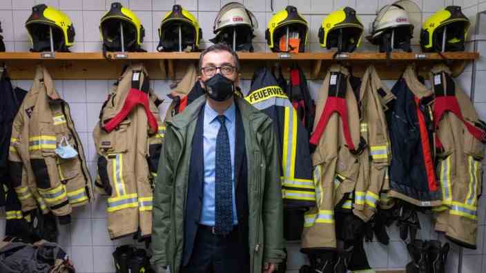 Agriculture: In Neustrelitz, Özdemir recently praised volunteer firefighters, in Brussels and Berlin he is now fighting for his agricultural policy.