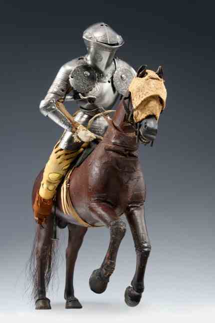 Olympia '72: Unique exhibit: This equestrian figure from the possession of the Nuremberg patrician Holzschuher family was probably a toy for young men. It is attributed to Anton Peffenhauser from Augsburg and was made around 1570.