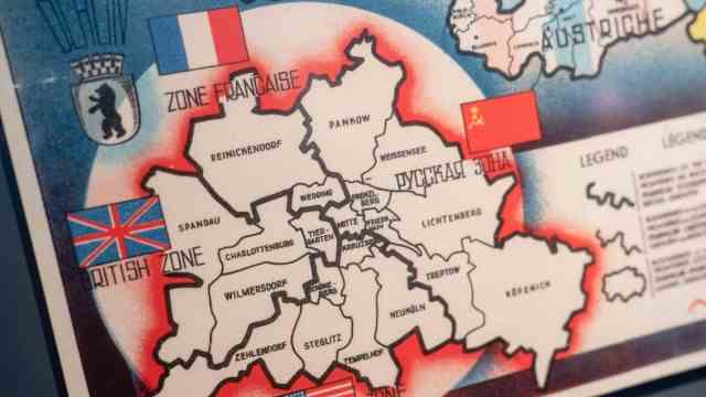 Exhibition in Hof: In the Bavarian Vogtland Museum there is also a map showing the Allied occupation zones of 1945/46.