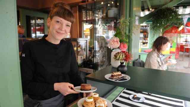 French cafés in Munich: Lea Zapf's creations have names like "blimp" or "oh banana".