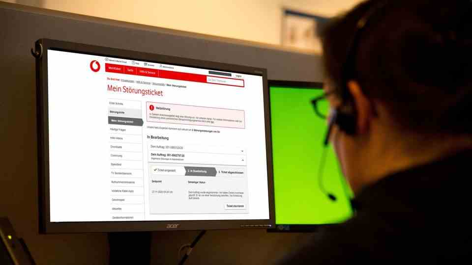 Internet disruption at Vodafone: How I once tried to get back online - my odyssey in the hotlines