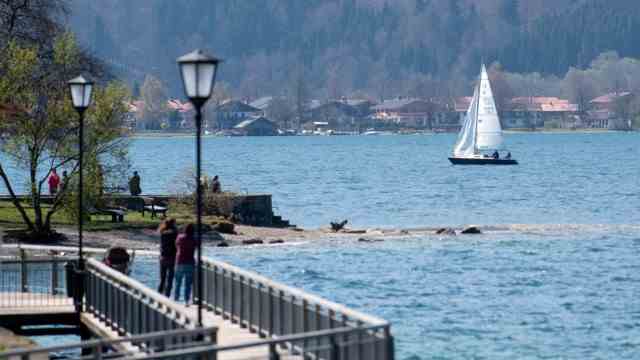 Celebrity tips for Munich and the region: It's easy to get there with the Bavarian Regiobahn BRB: Lake Tegernsee is always worth a trip.