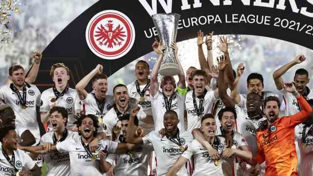 Pictures of the Frankfurt victory: undefined