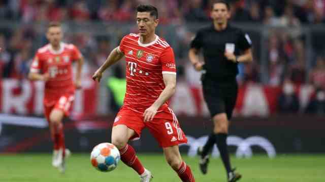 Leverkusen striker: If Robert Lewandowski actually leaves FC Bayern, a very prominent striker position in the Bundesliga will become vacant.