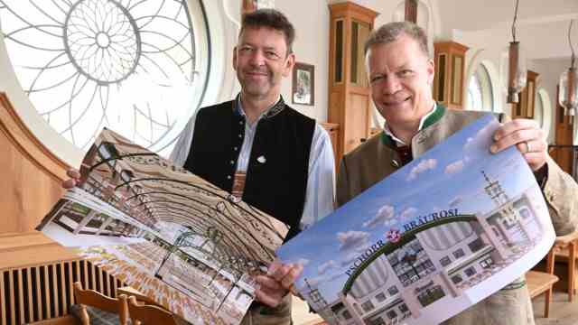 Oktoberfest: landlord Peter Reichert (left) and Hacker-Pschorr boss Andreas Steinfatt present the plans in the Donisl.