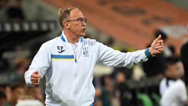 Football in Ukraine: He now has the task of realizing the great wish for the World Cup: Ukraine national coach Oleksandr Petrakow.