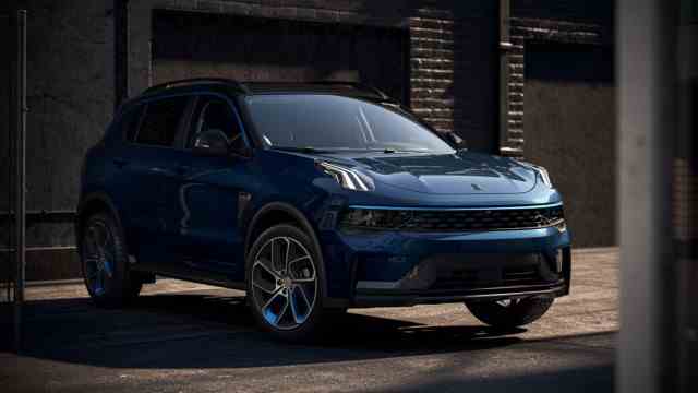Purchase advice: You don't have to buy the Lynk 01 PHEV - it is also available as a subscription.