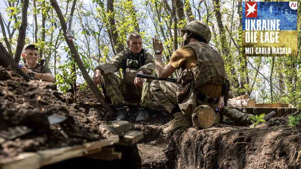 Soldiers of the Ukrainian Army on the front line in Kharkiv Oblast
